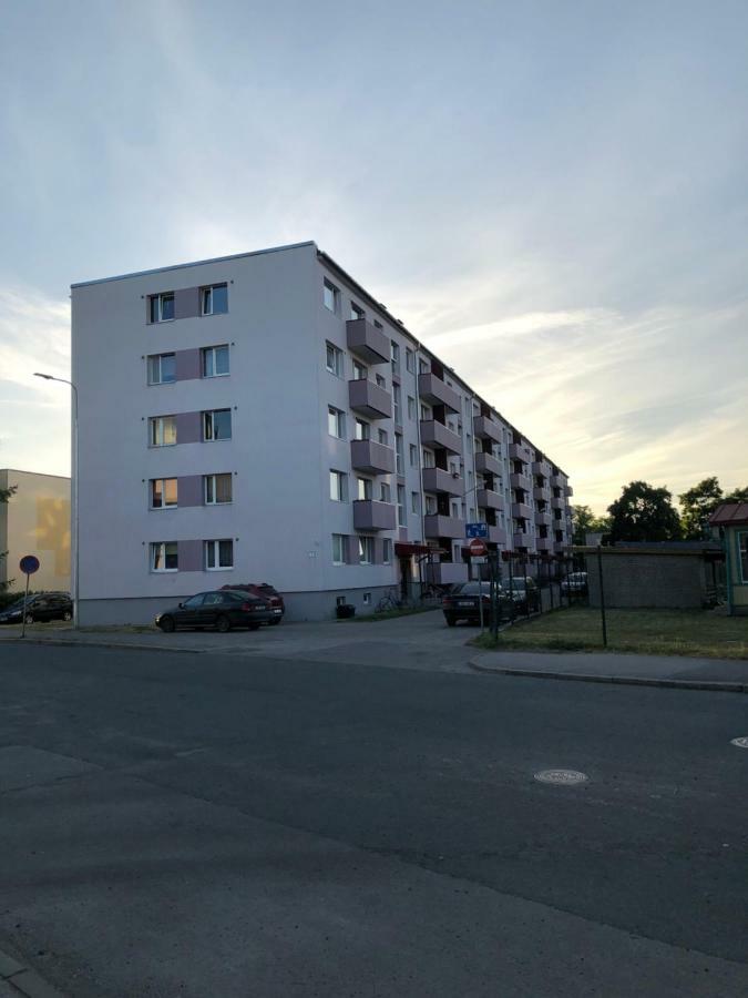 Kesklinna Apartement Hapsal Exteriör bild