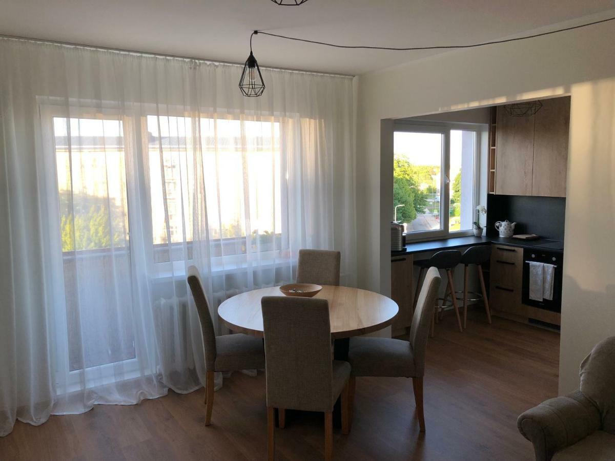 Kesklinna Apartement Hapsal Exteriör bild